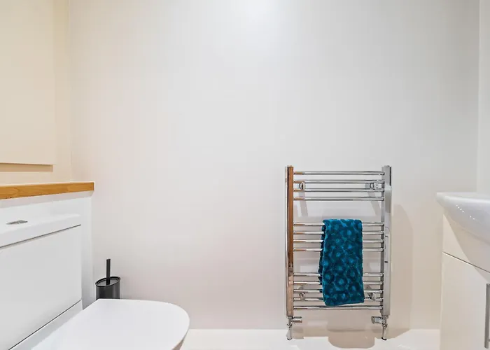 Apartamento 3 Bedroom - Sleeps 6 - Free Parking -