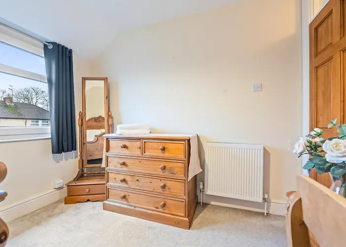 3 Bedroom - Sleeps 6 - Free Parking - * York