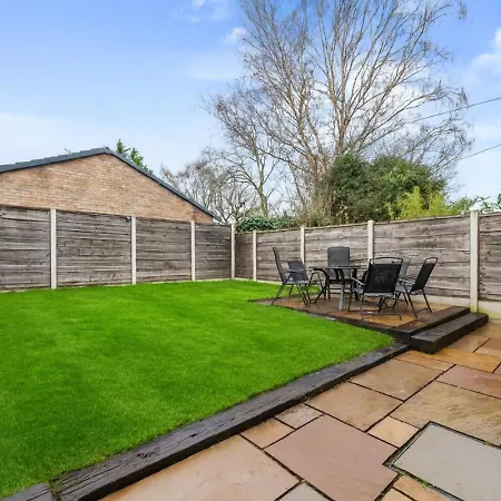Apartment 3 Bedroom - Sleeps 6 - Free Parking - York